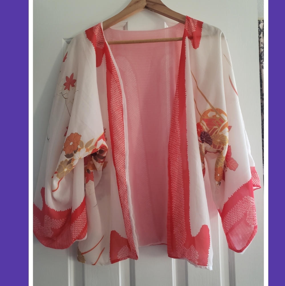 5 / $25 - Kimono shawl